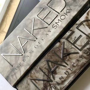 (NEW!) Naked Smoky eye palette